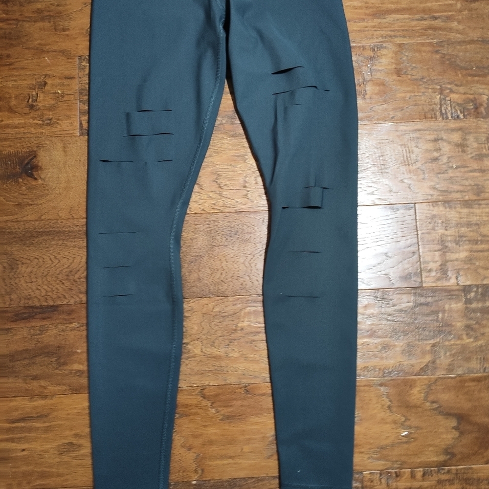 Alo Yoga Ripped Warrior Leggings Charcoal Gray Size S - Picture 8 of 14